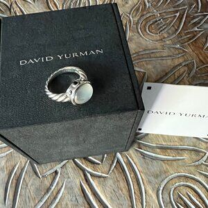 David Yurman MOONSTONE Sterling Silver ring!  GORGEOUS!